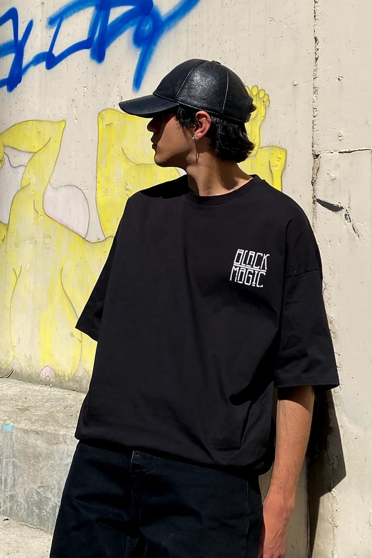 Black Magic Baskılı Siyah Oversize Tshirt