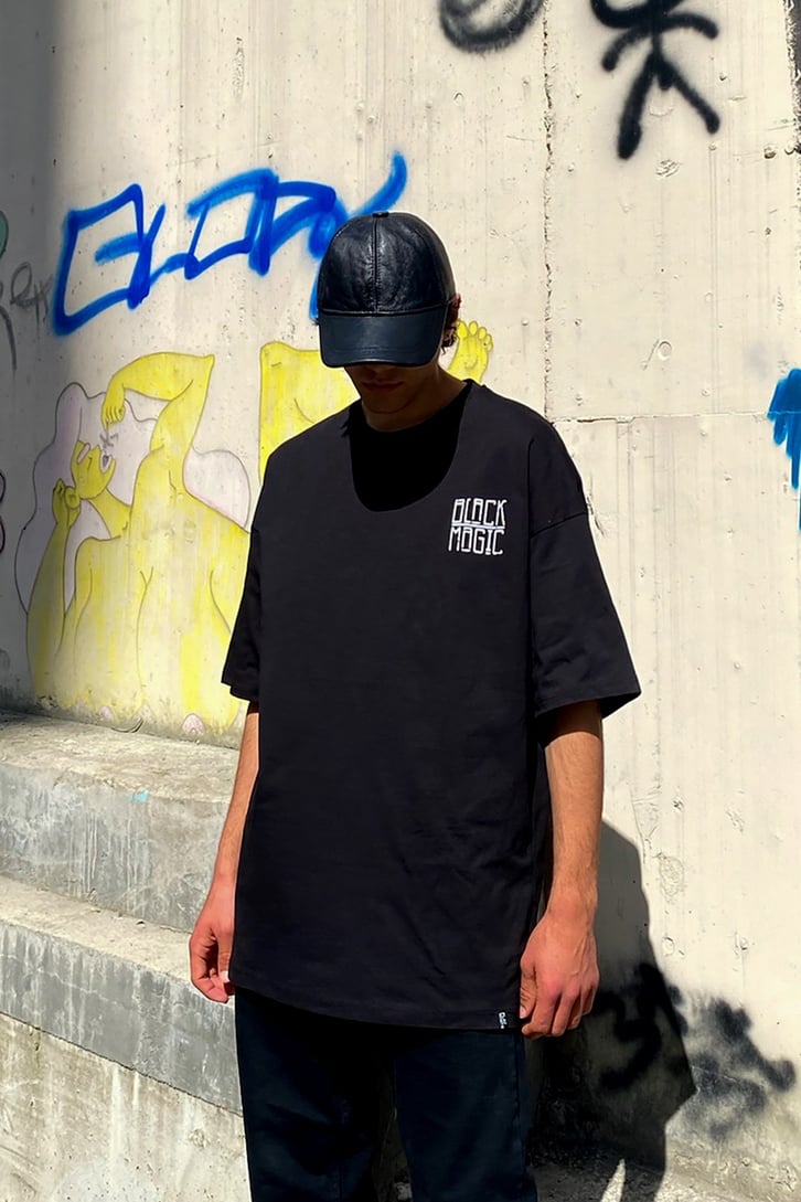Black Magic Baskılı Siyah Oversize Tshirt