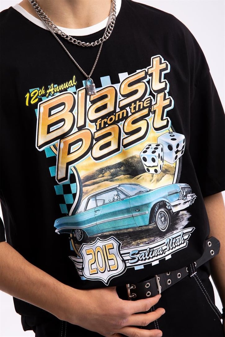 Blast Past Siyah Baskılı Tişört
