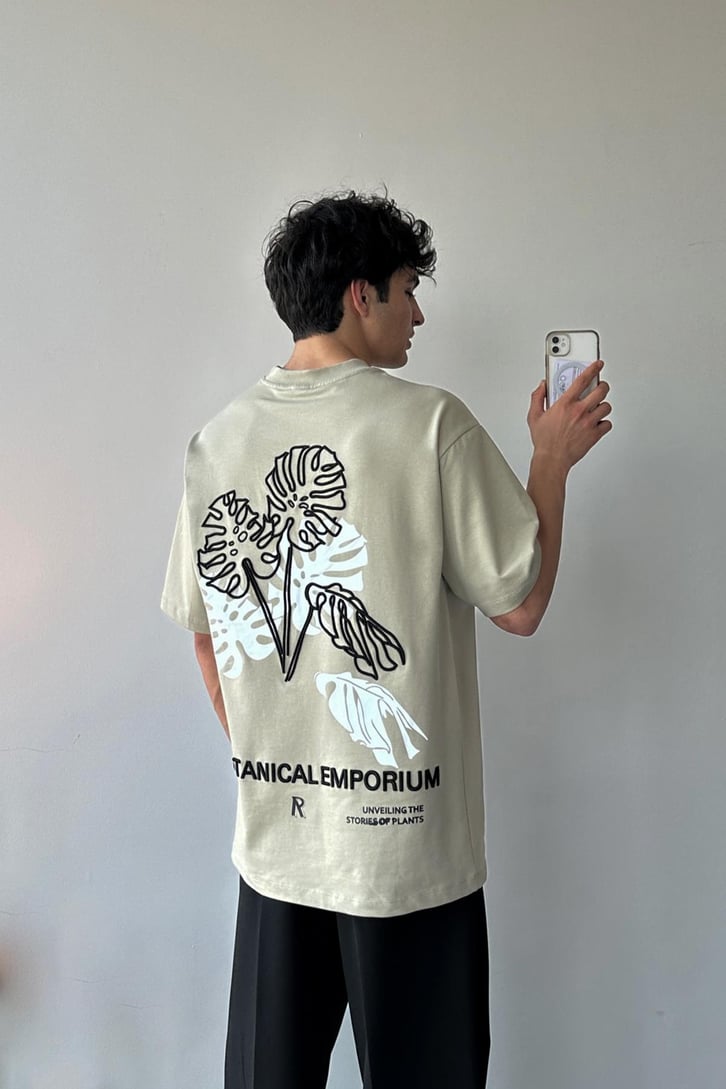 Botanical Emporium Nakışlı Açık Haki Oversize Tişört
