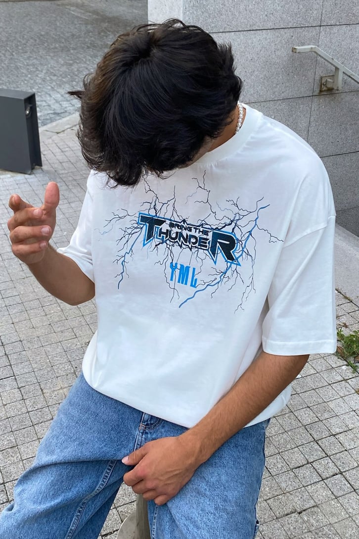 Bring the Thunder Baskılı Oversize Tshirt