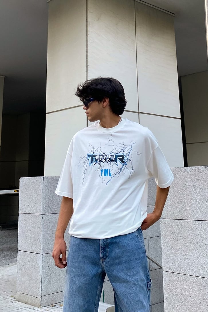 Bring the Thunder Baskılı Oversize Tshirt