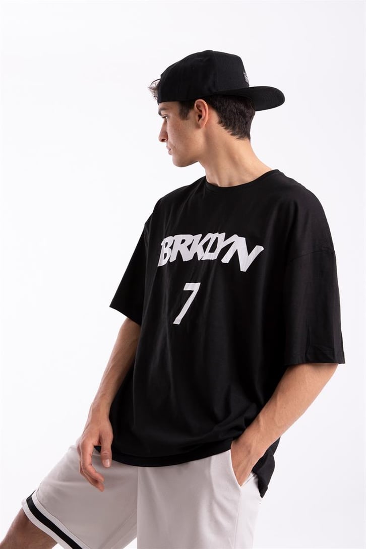 Brklyn 7 Baskılı Siyah Oversize Tişört