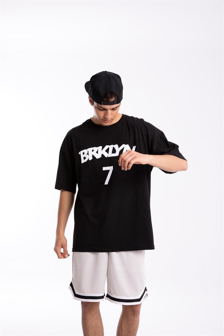 Brklyn 7 Baskılı Siyah Oversize Tişört
