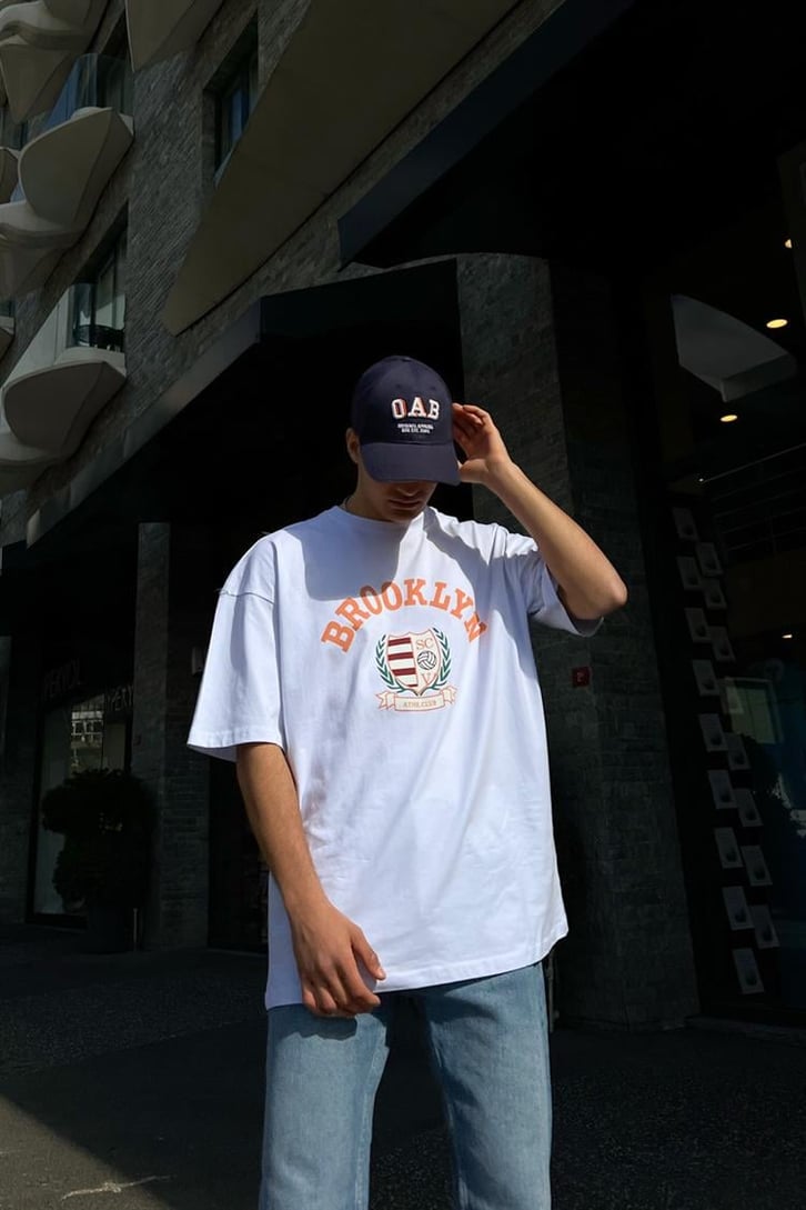 Brooklyn Baskılı Beyaz Oversize Tişört