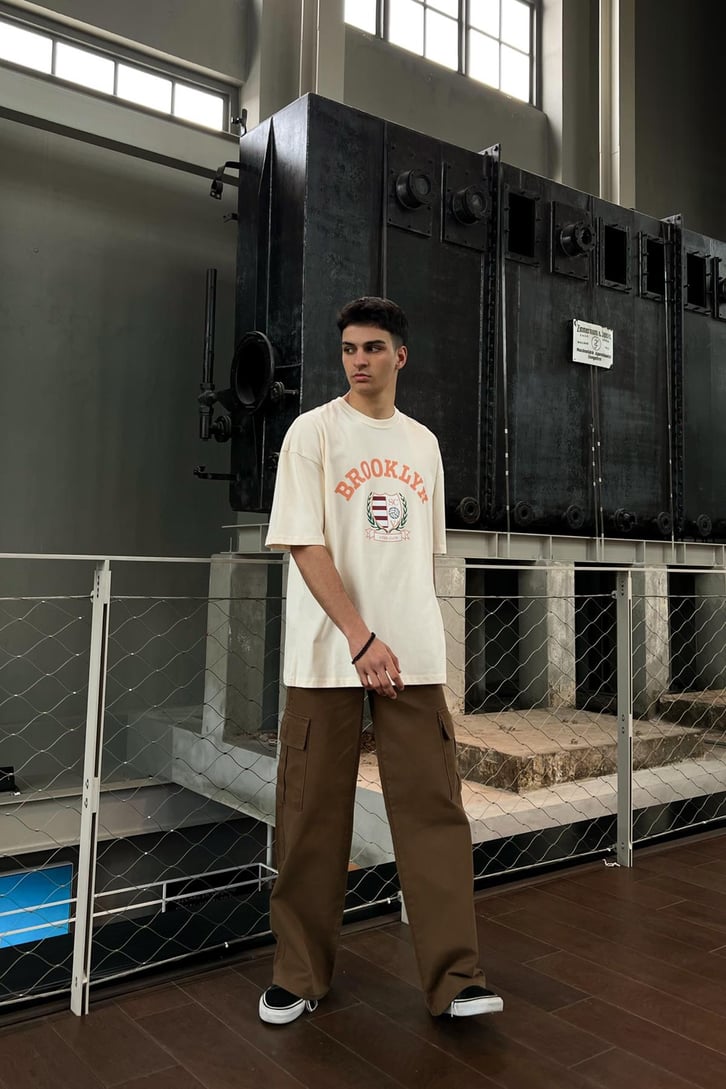 Brooklyn Baskılı Taş Rengi Oversize Tshirt