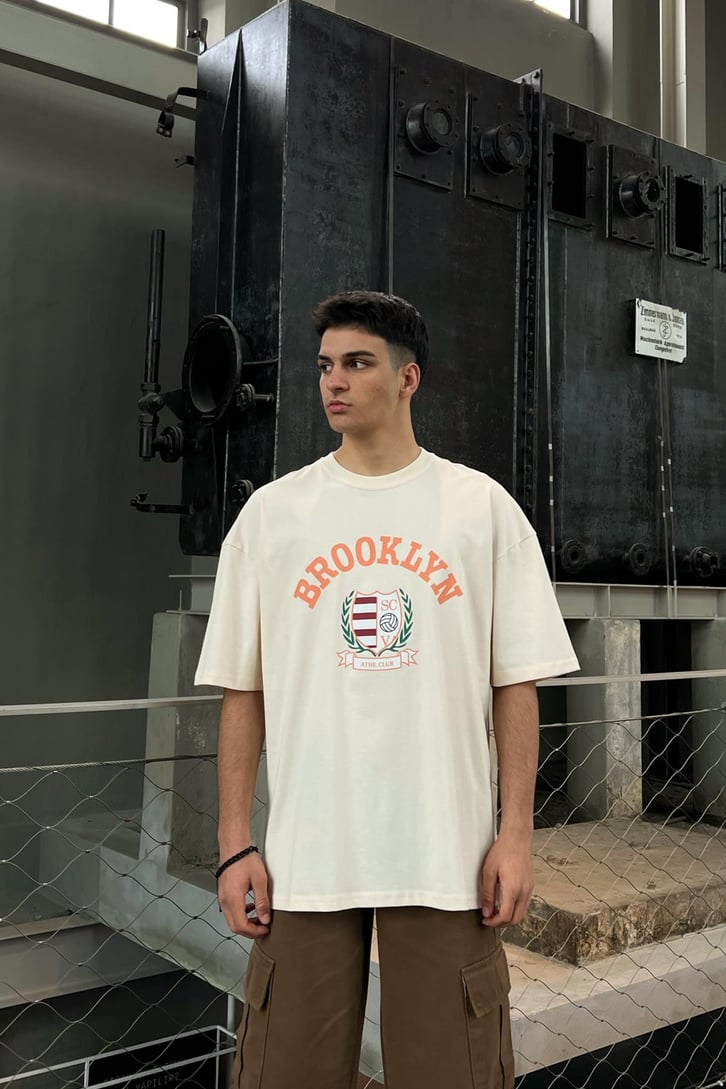 Brooklyn Baskılı Taş Rengi Oversize Tshirt
