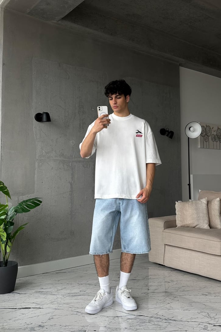 Bug Baskılı Beyaz Oversize Tişört