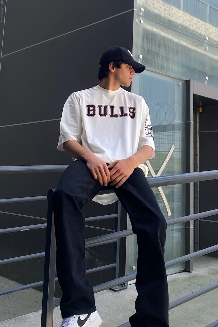 Bulls Baskılı Beyaz Oversize Tshirt