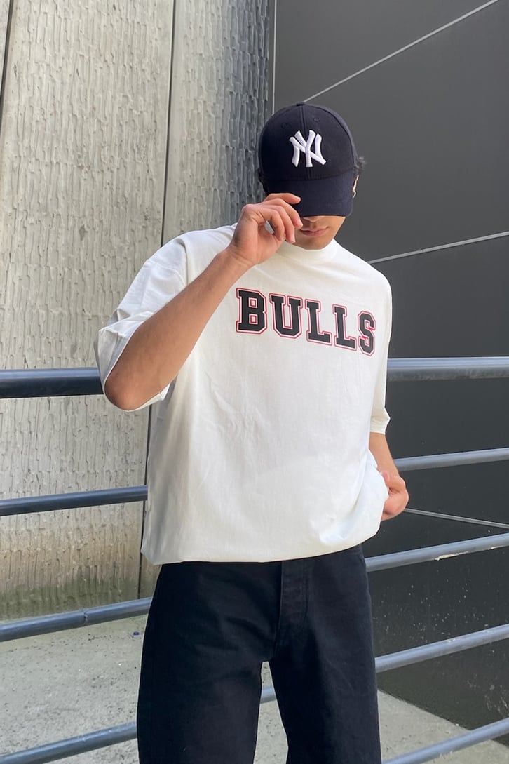 Bulls Baskılı Beyaz Oversize Tshirt