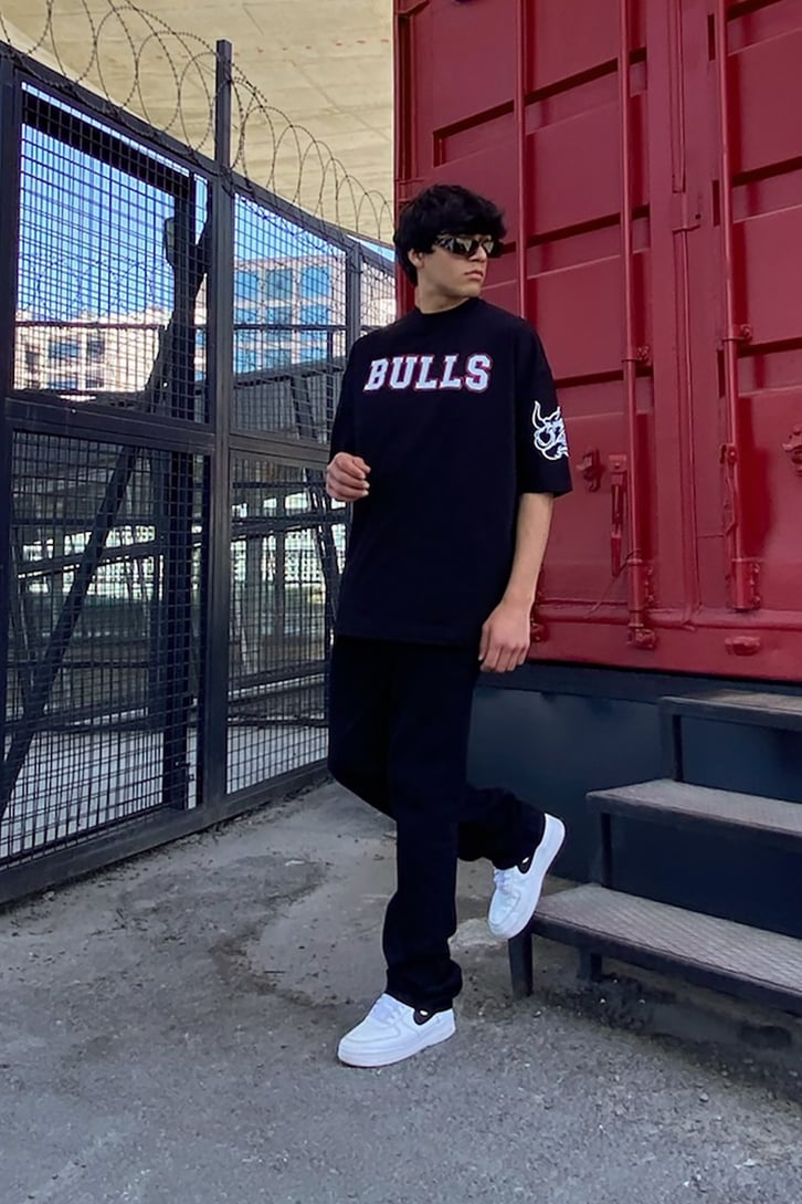 Bulls Baskılı Siyah Oversize Tshirt