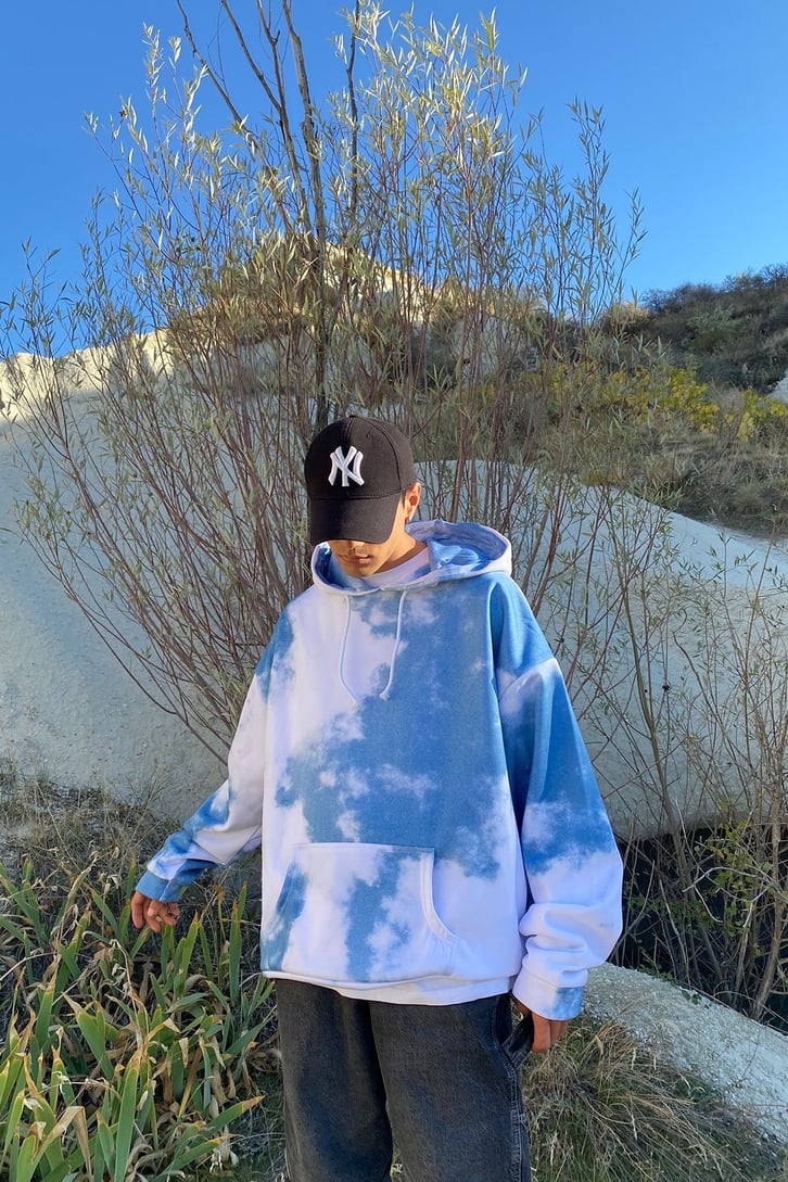 BULUT BASKILI OVERSIZE HOODIE