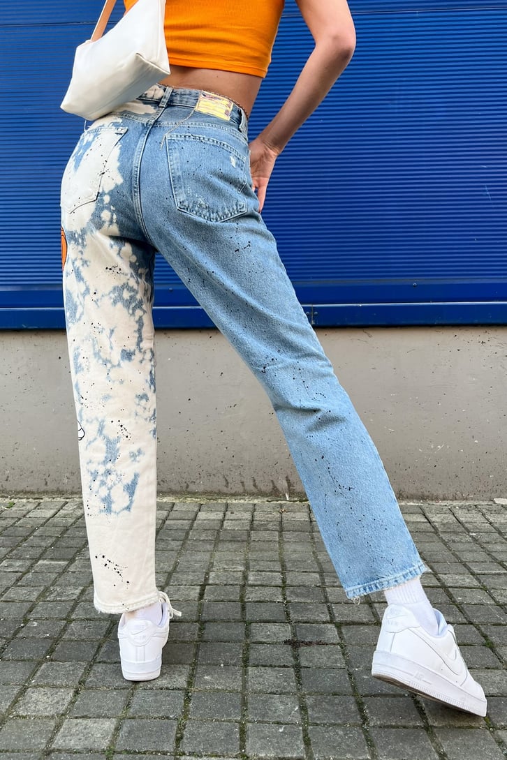 Bunny Baskılı Ripped Detay Mavi Jean