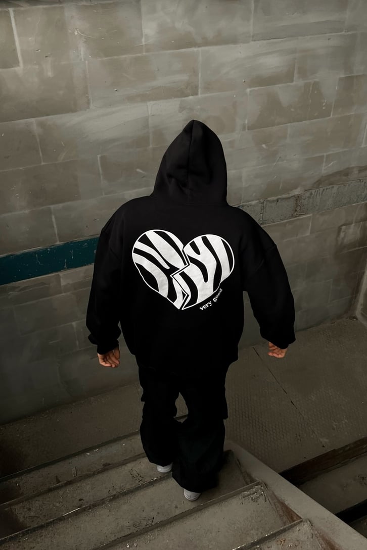 Buried Feather Baskılı Siyah Oversize Hoodie