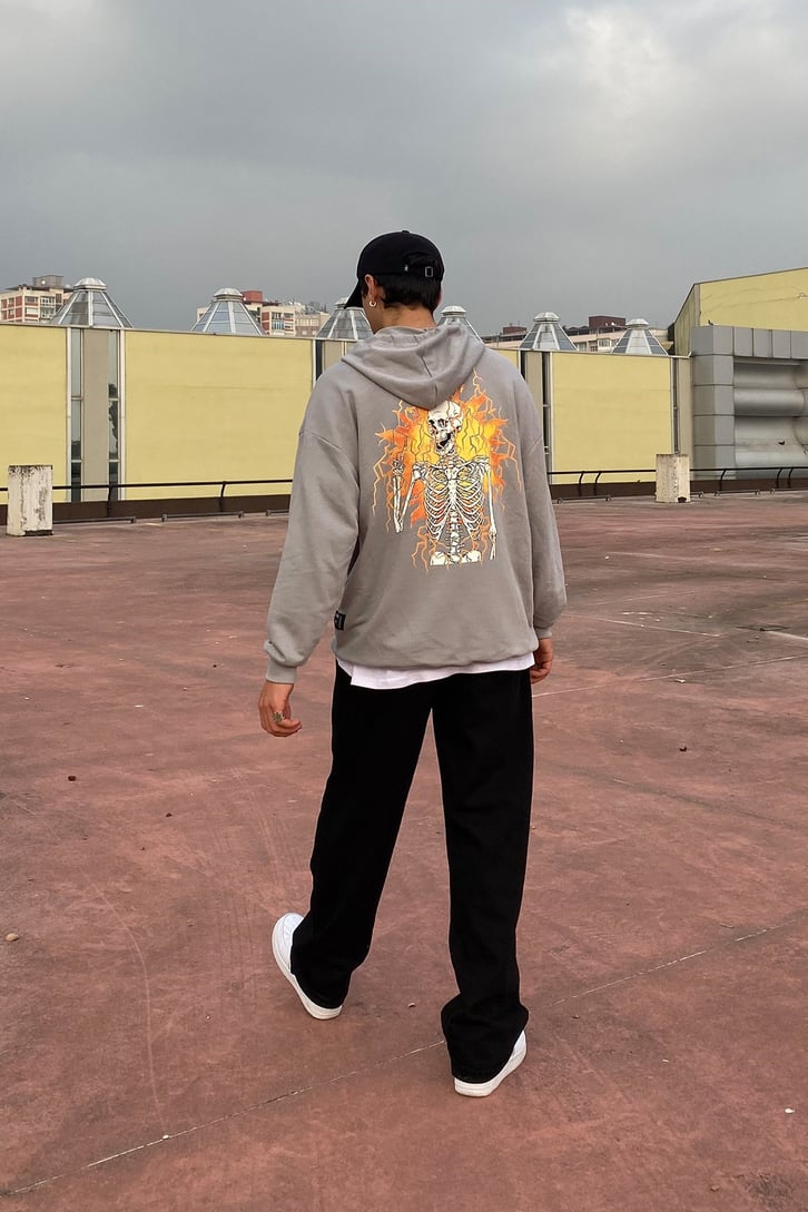 BURN OF SINNERS BASKILI OVERSIZE HOODIE
