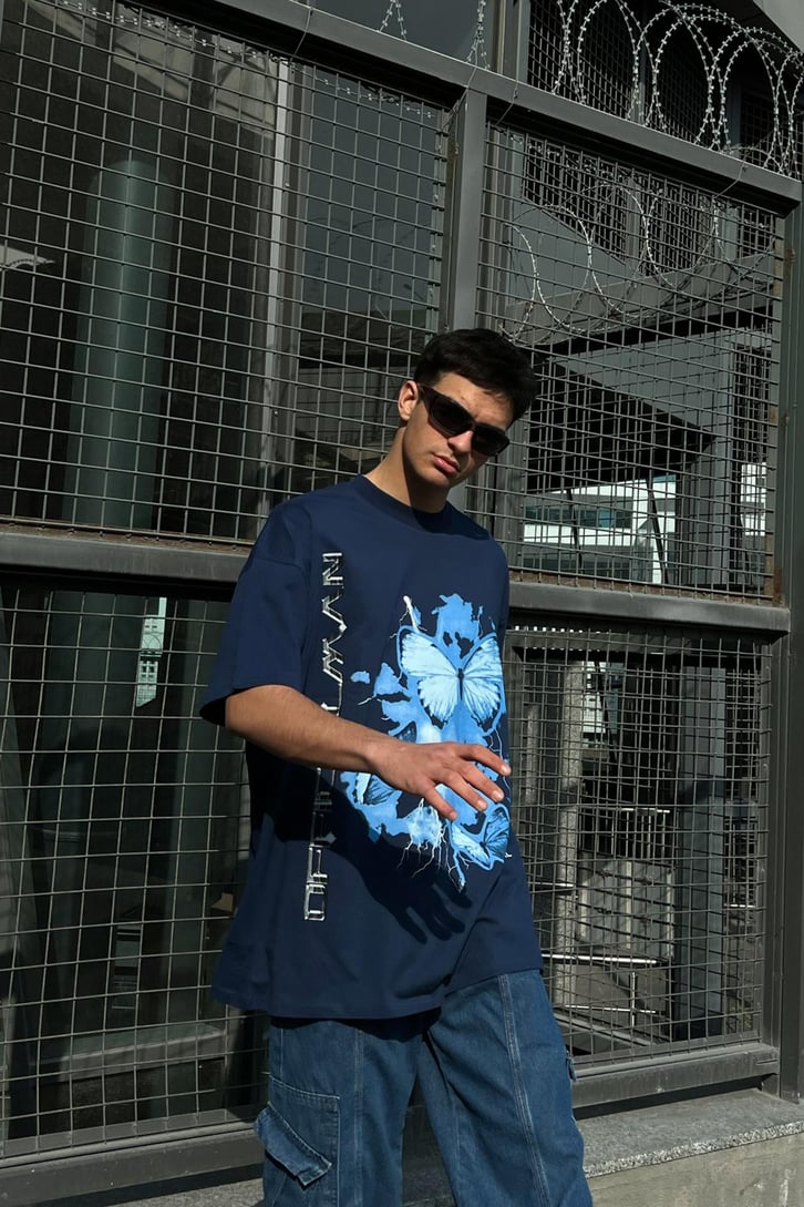 Butterfly Baskılı Lacivert Oversize Tshirt