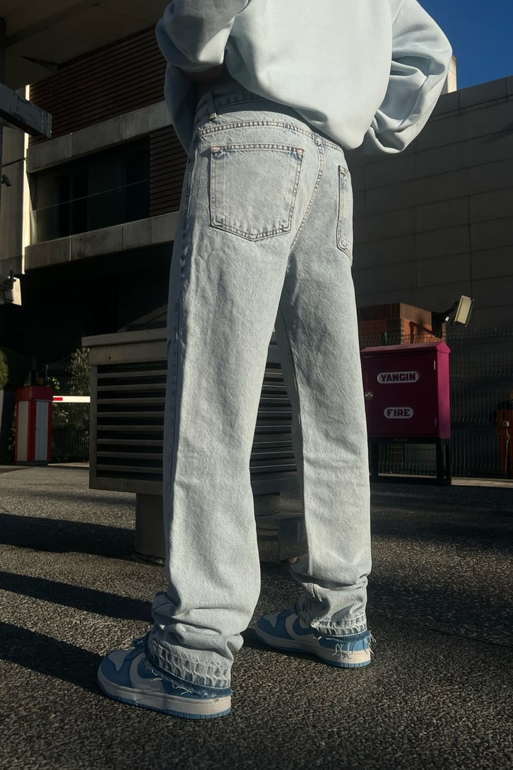 Butterfly Baskılı Siyah Regular Fit Jean