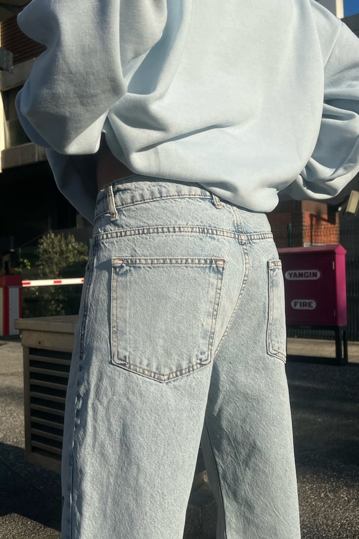 Butterfly Baskılı Siyah Regular Fit Jean
