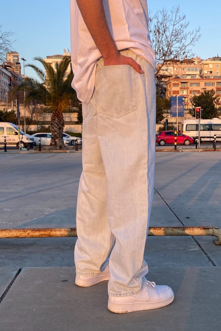 Buz Mavi Losse Fit Jean
