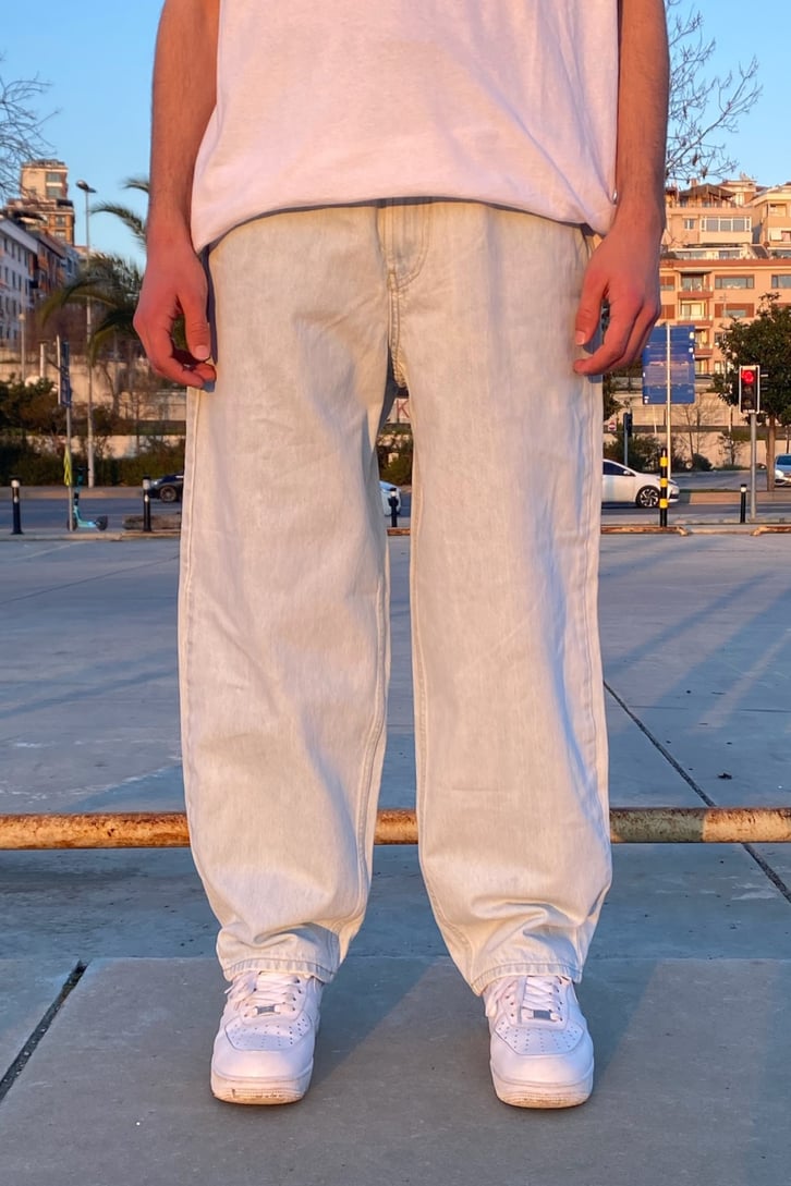 Buz Mavi Losse Fit Jean
