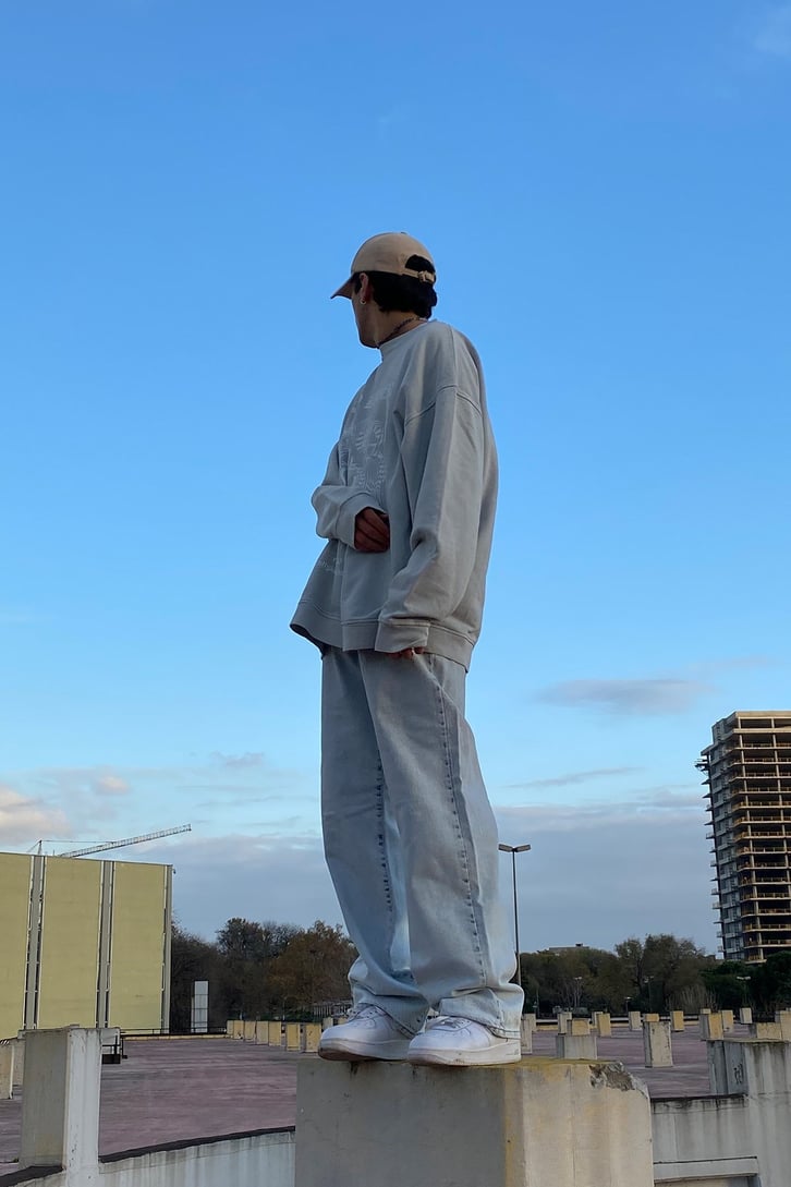 Buz Mavisi Taşlamalı Dikiş Detay Baggy Jean