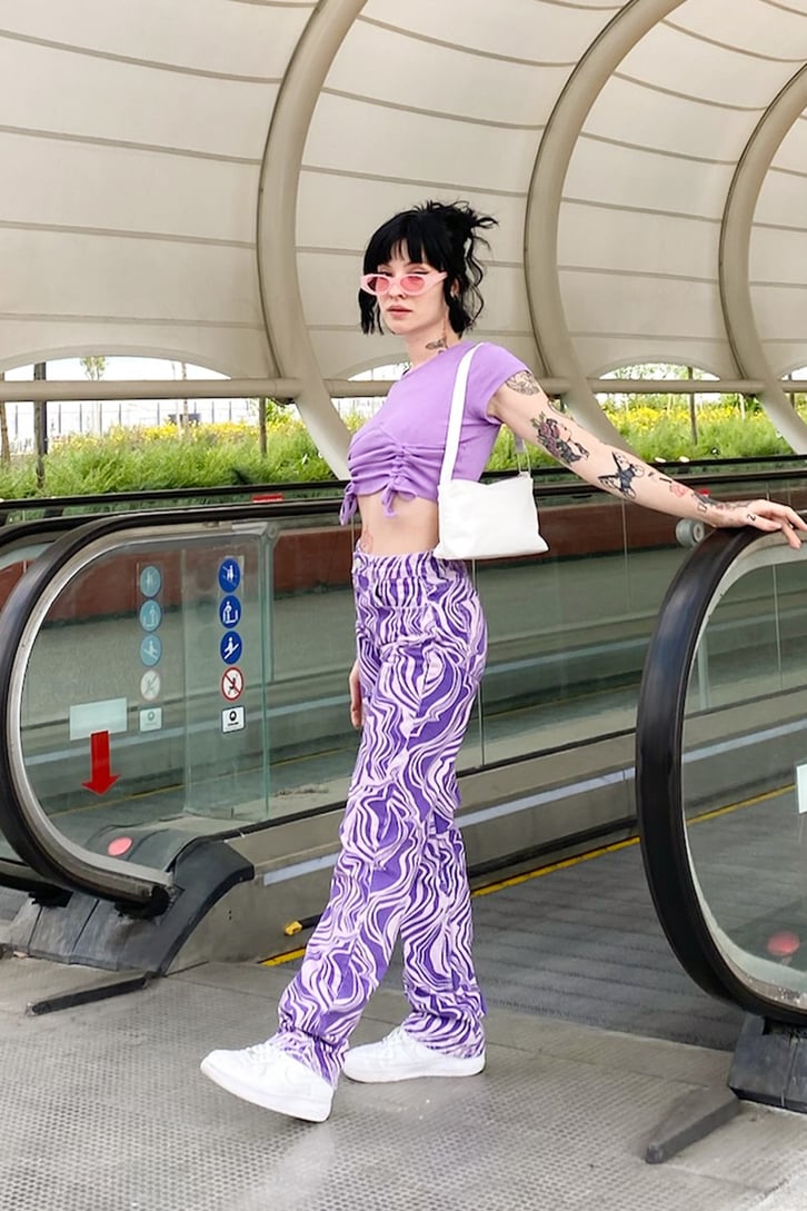 Büzgülü Lila Crop