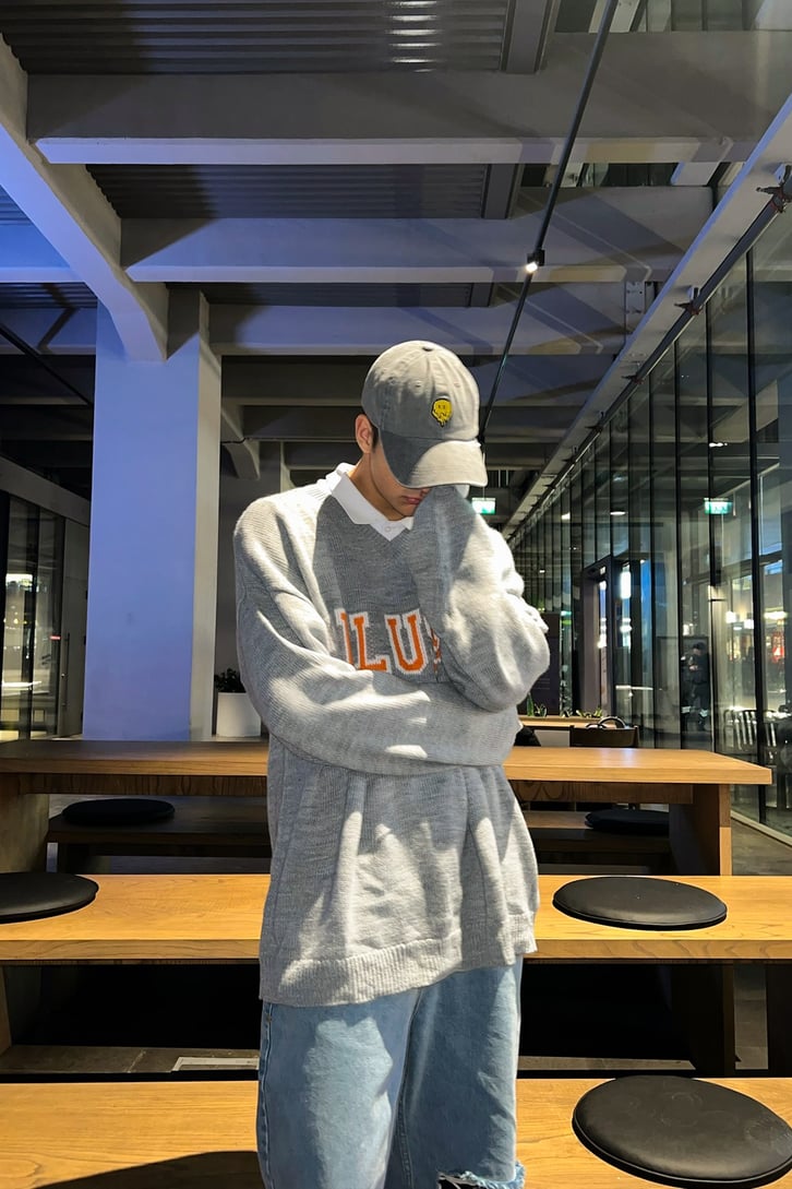 C Letter Oversize Gri Triko Kazak