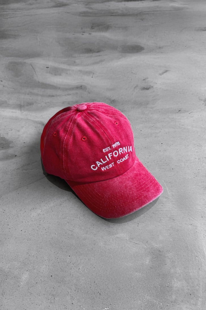 California EST. Nakışlı Şapka