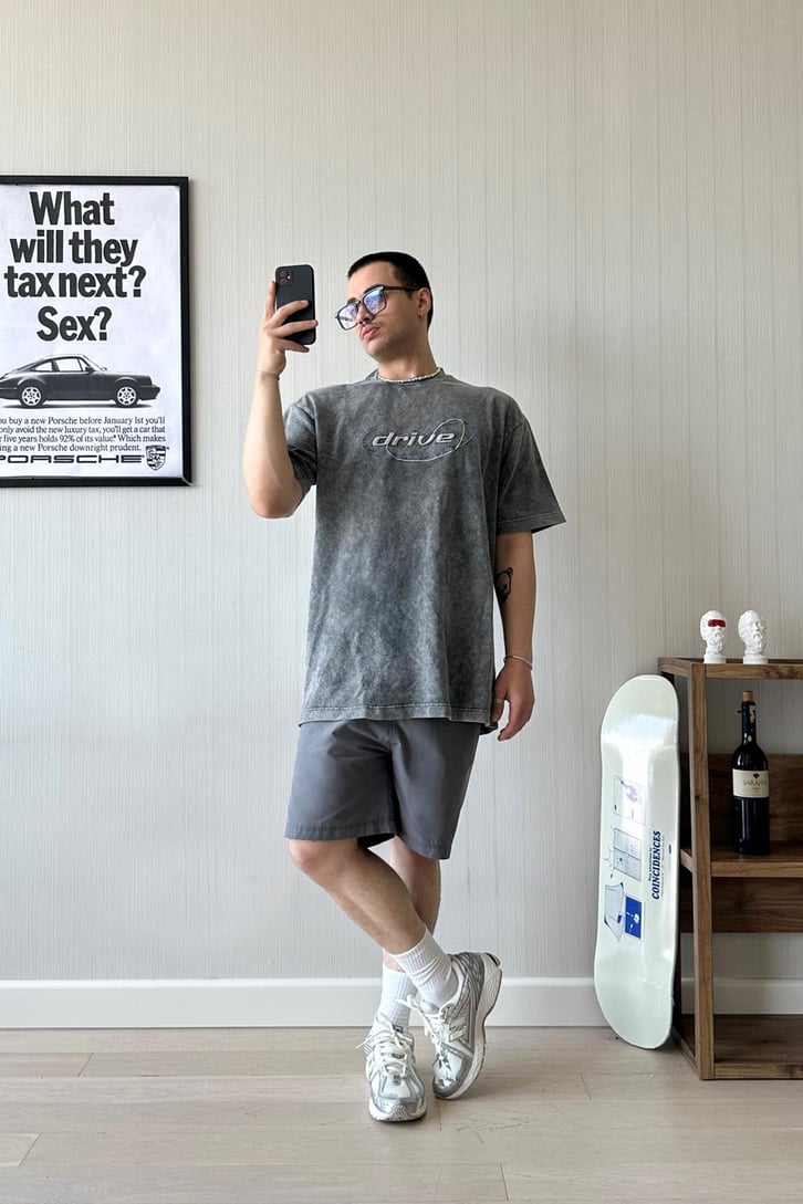 California Nakışlı Acid Wash Oversize Tişört