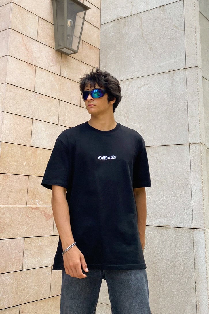 California Nakışlı  Siyah Oversize Tshirt