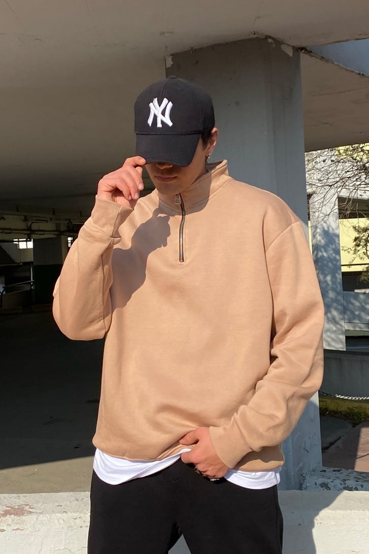 Camel Overisze Semi Zip-Up Basic Sweatshirt