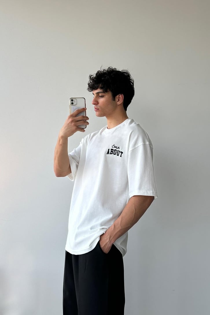 Care About Baskılı Beyaz Oversize Tişört