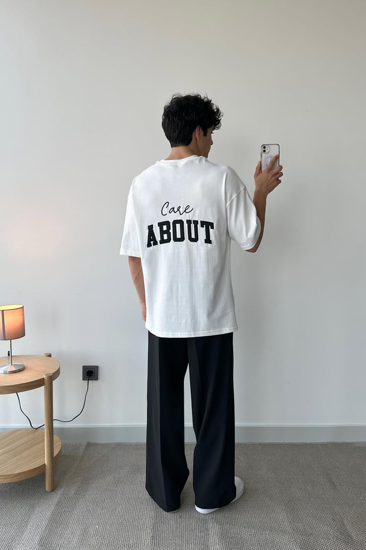 Care About Baskılı Beyaz Oversize Tişört