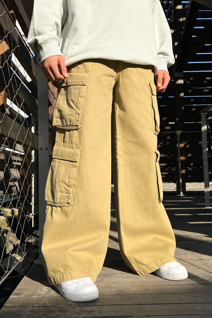 Cargo Pocket Camel Baggy Jean
