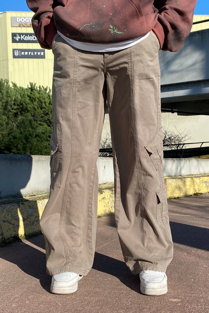 Cargo Pocket Extra Baggy Khaki Pants