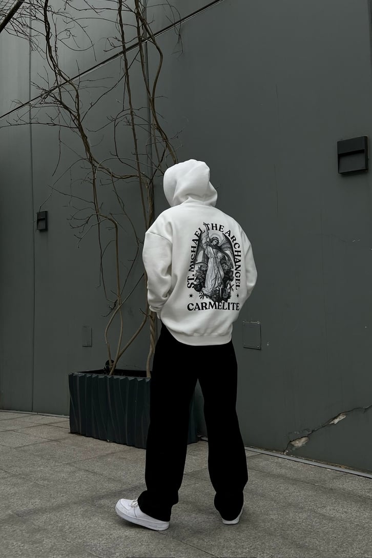 Carmelite Sırt Baskılı Beyaz Oversize Hoodie