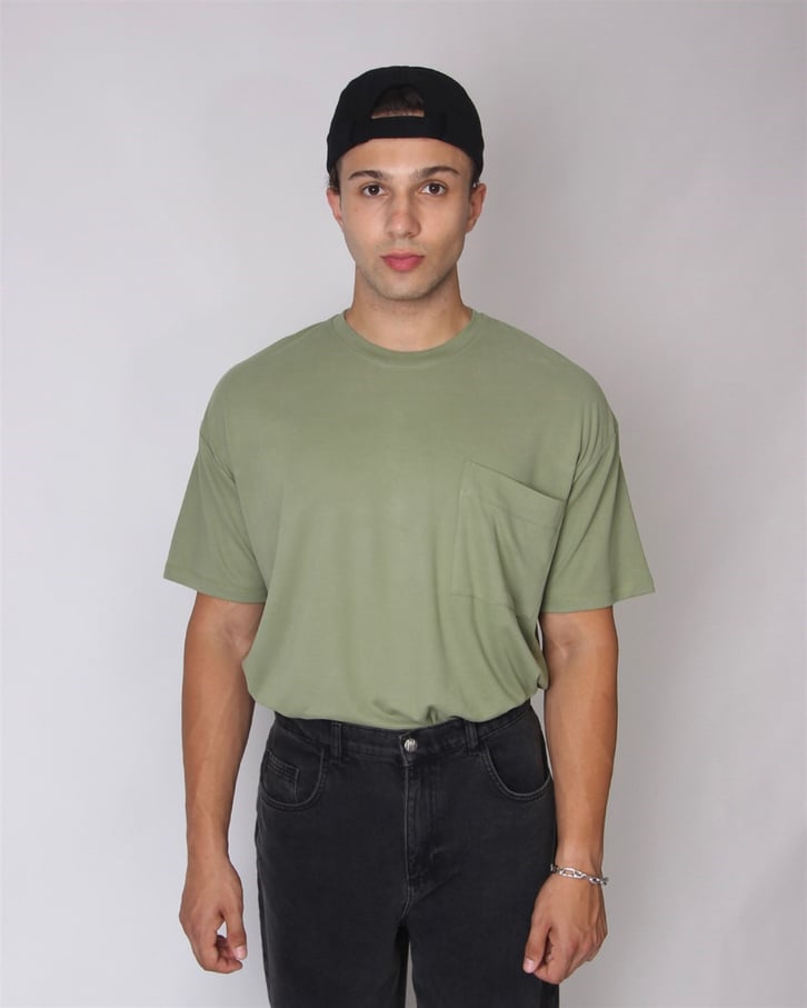 CEP DETAY OVERSIZE BASIC TSHIRT