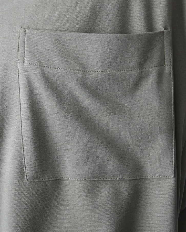 CEP DETAY OVERSIZE BASIC TSHIRT