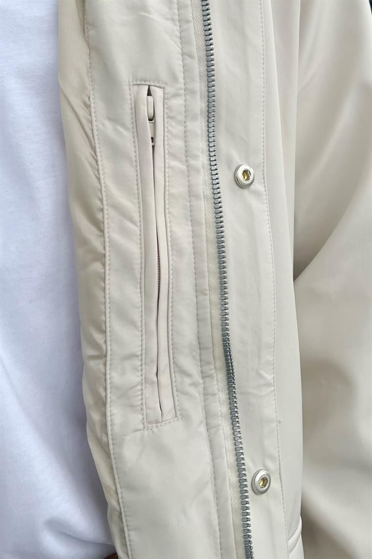 Cep Detaylı Basic Taş Rengi Mont