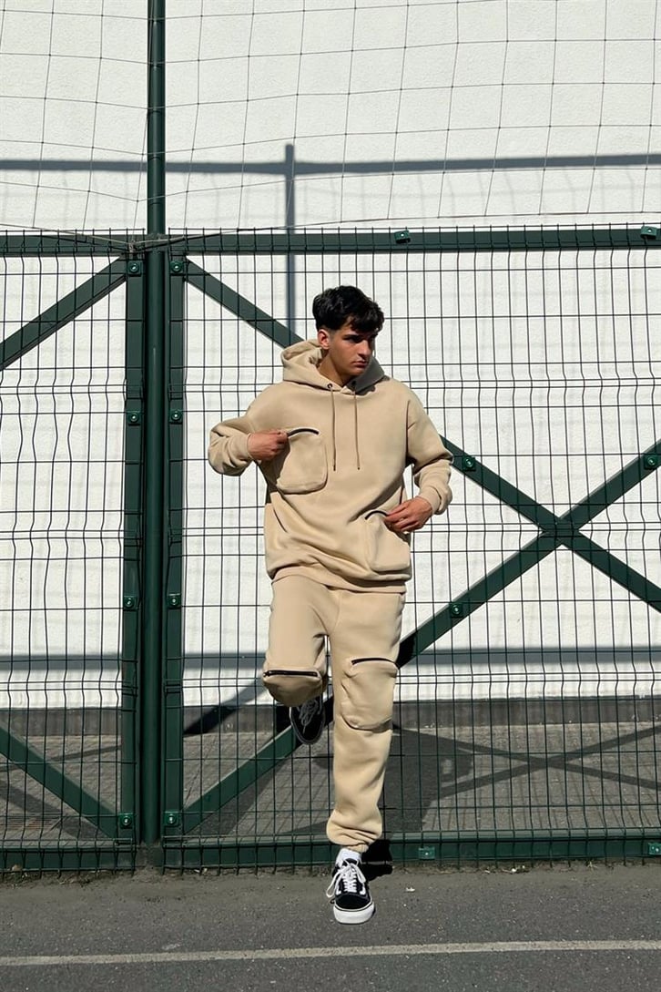 Cep Detaylı Bej Eşofman Takım