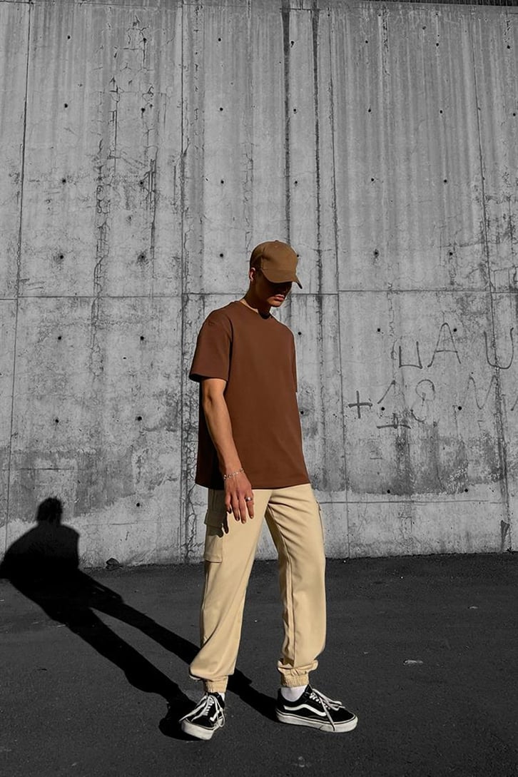 Cep Detaylı Bej Jogger Pantolon