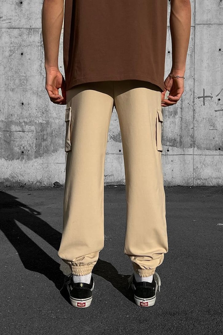 Cep Detaylı Bej Jogger Pantolon