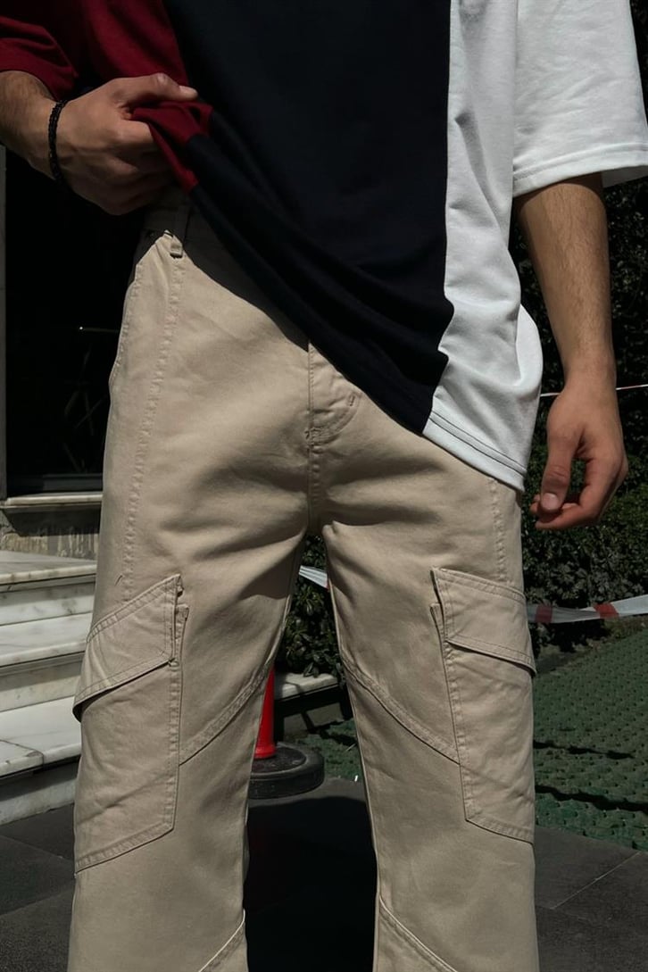 Cep Detaylı Bej Regular Fit Kargo Pantolon