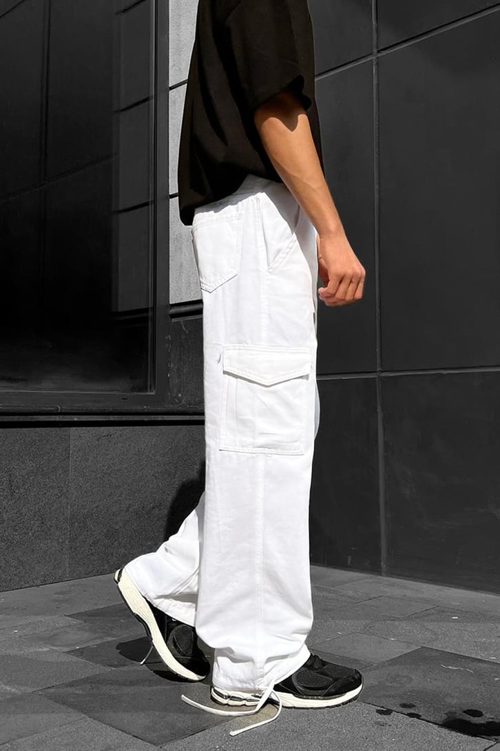 Cep Detaylı Beyaz Baggy Pantolon