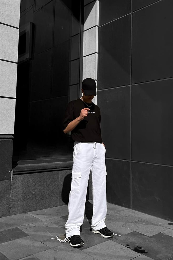 Cep Detaylı Beyaz Baggy Pantolon