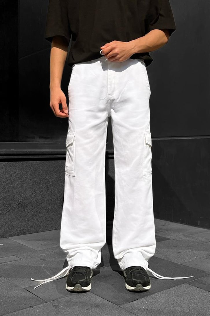 Cep Detaylı Beyaz Baggy Pantolon