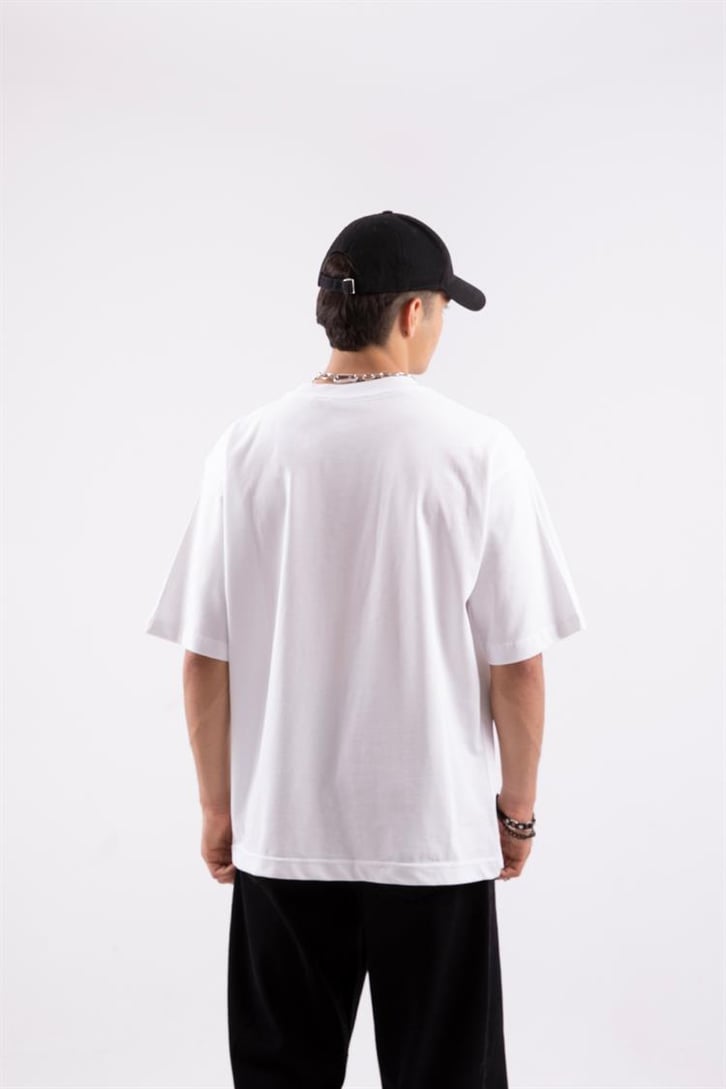 Cep Detaylı Beyaz Oversize Tshirt