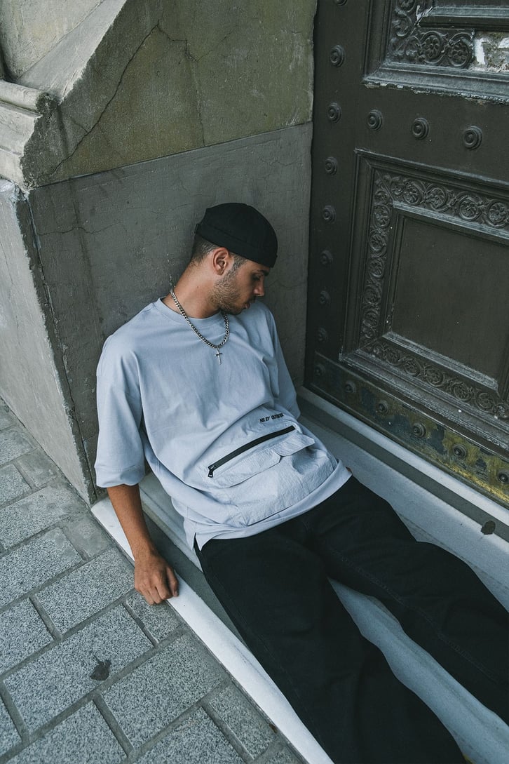 Cep Detaylı Gri Oversize Tshirt