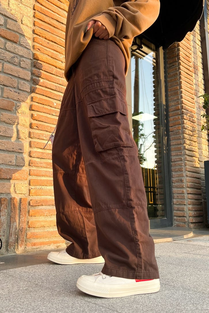 Cep Detaylı Kahverengi Baggy Jean