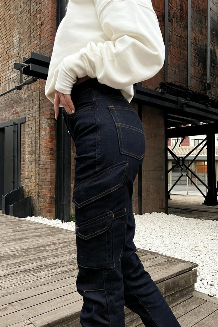 Cep Detaylı Lacivert Regular Fit Jean